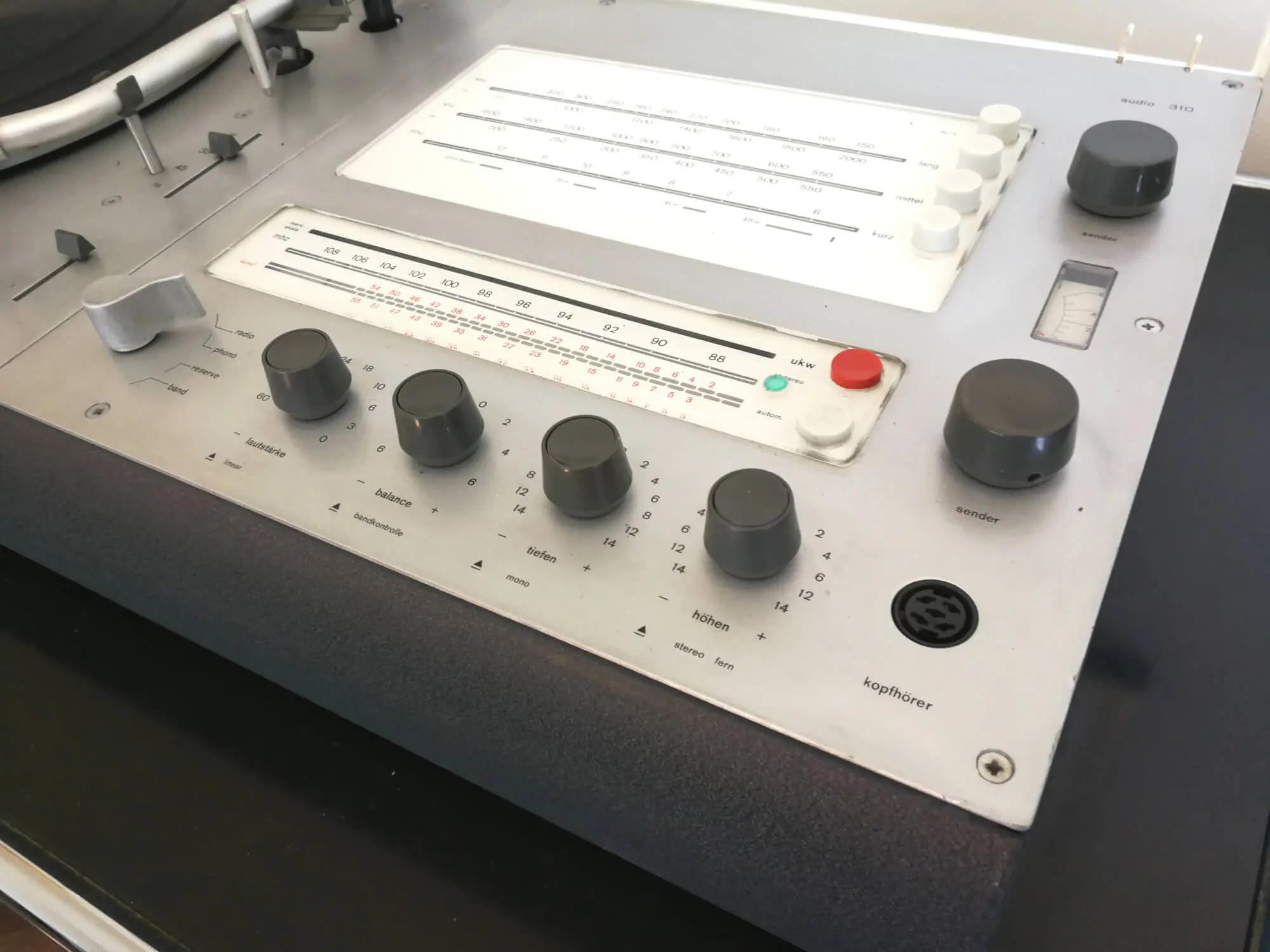 braun audio 310 & L 625 antracite 03