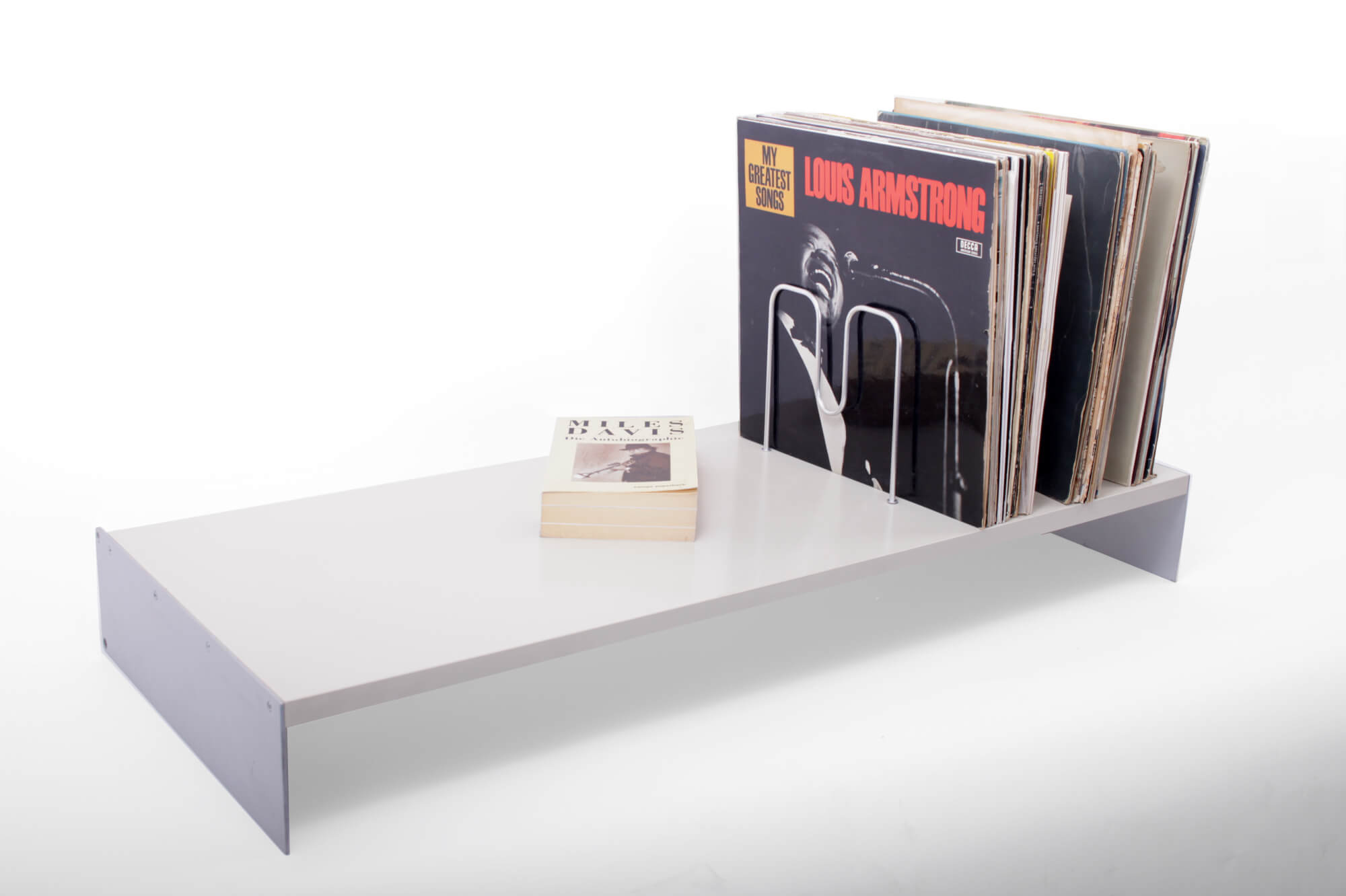 Vitsoe 606 shelf vintage modified with vinyl record storage
