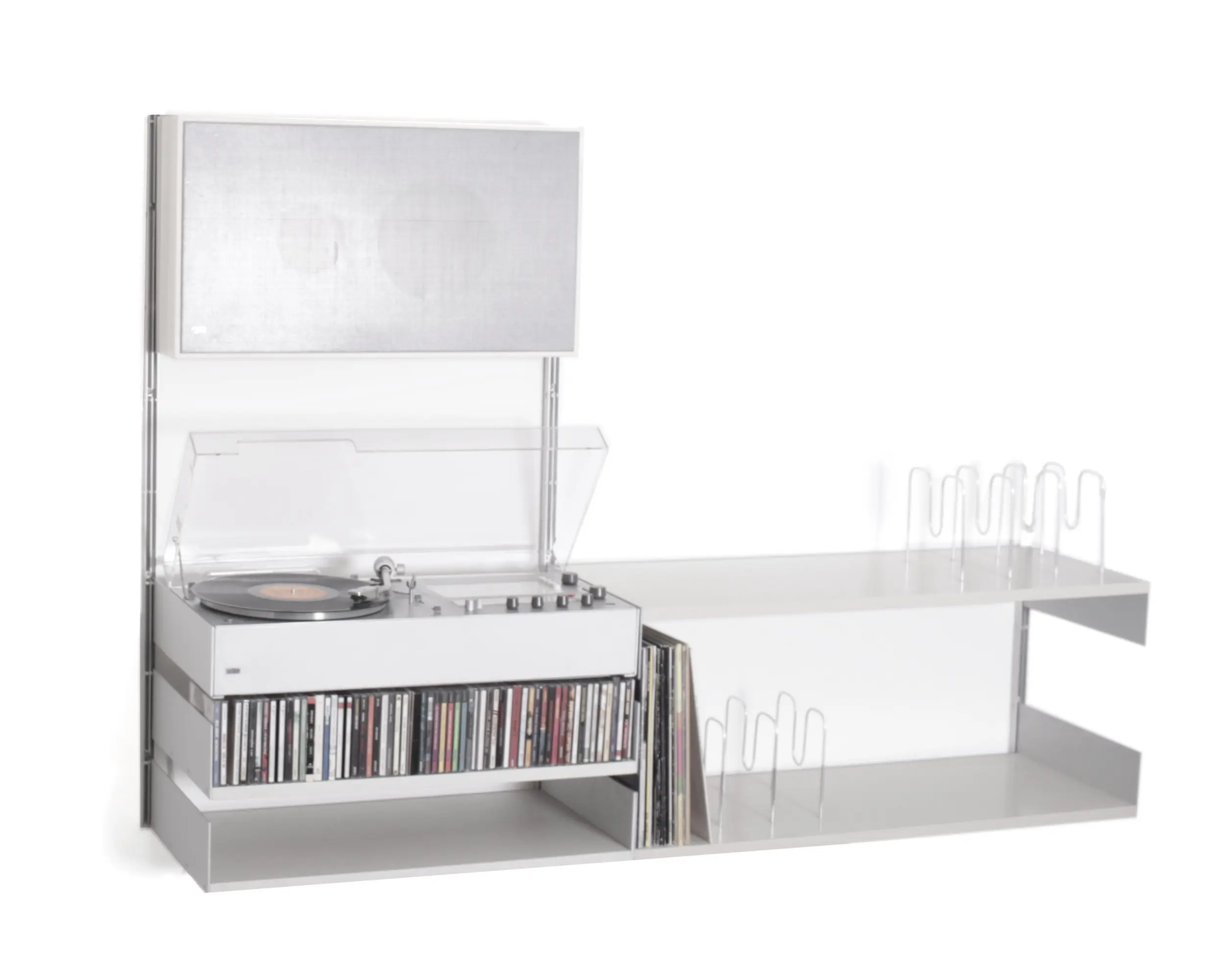 Braun audio 310 hung in the vintage Vitsoe 606 shelving system with hooked-in loudspeakers L46.